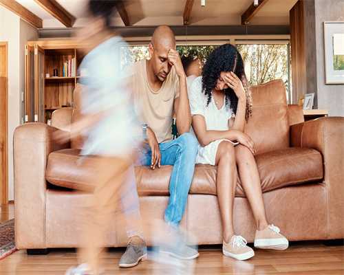 AMH值降低可能意味着女性生育能力下降。对于女性来说，当AM...