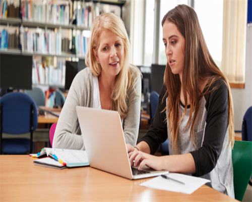 宫腔镜检查是一项最新的微创型妇科检查技术，而此项技术的主要实...