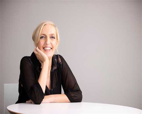 怀孕初次B超的最佳时间一般在怀孕40天左右，也就是停经一个半...